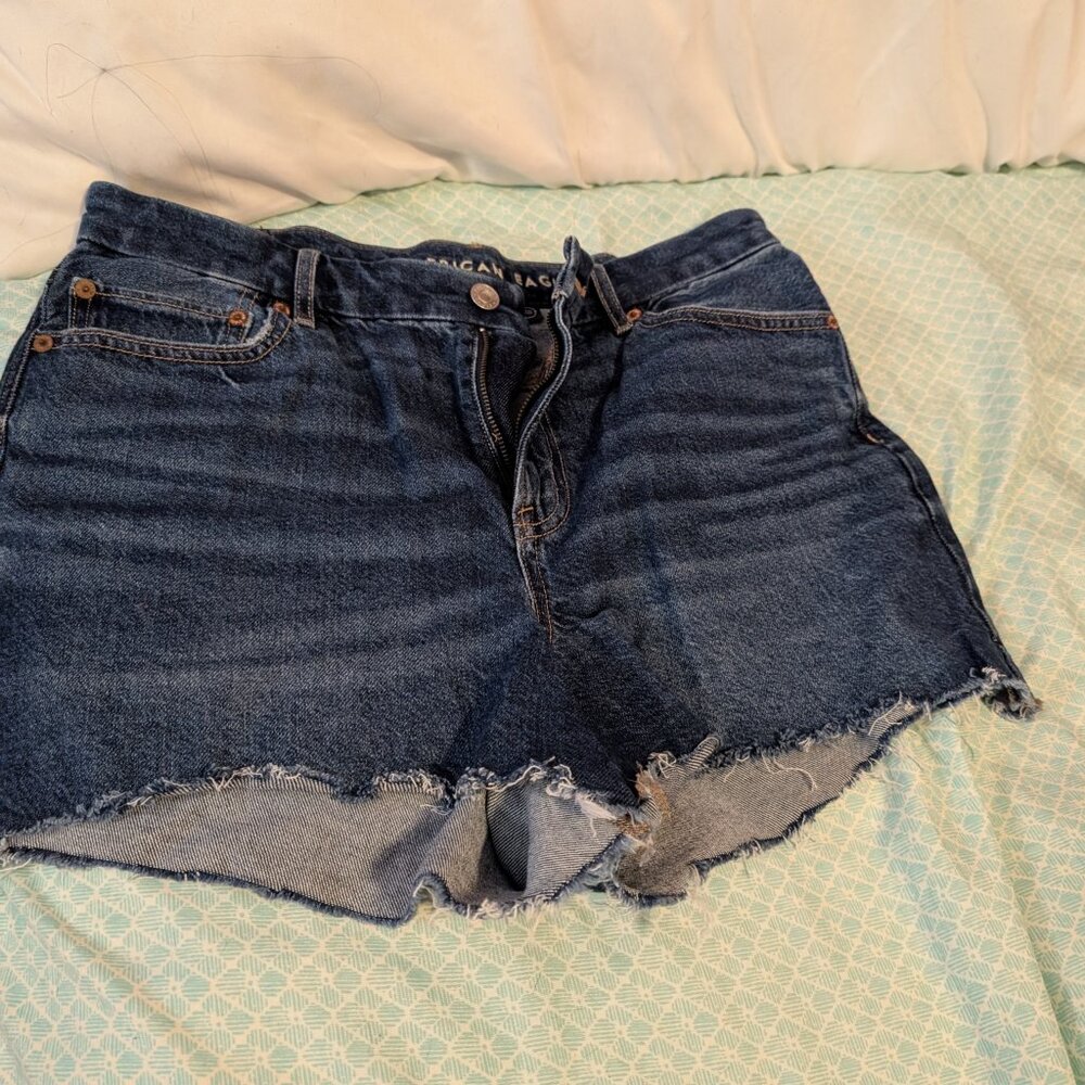 Shorts - Picture 2 of 2